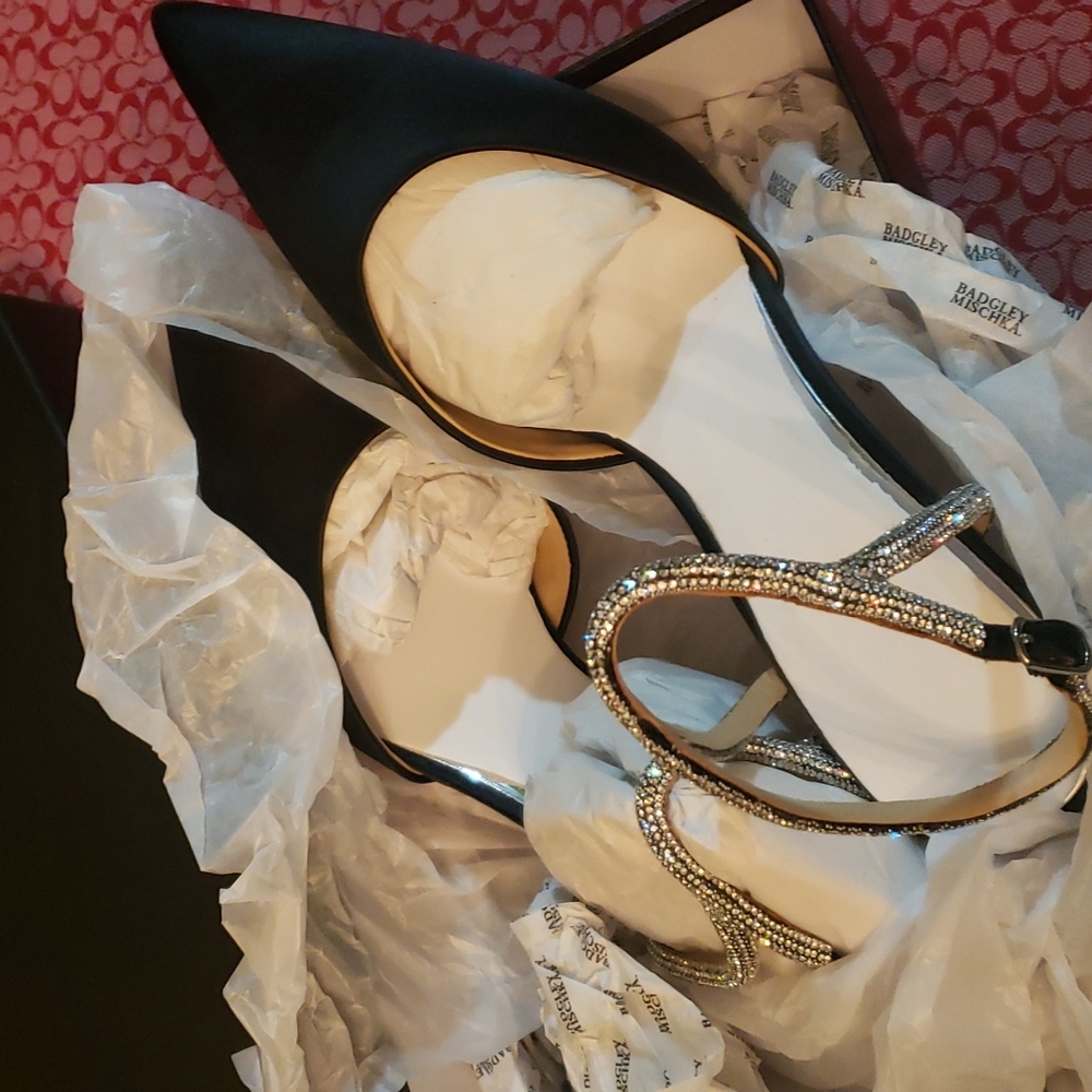 Beautiful shoes - Picture 7 of 9